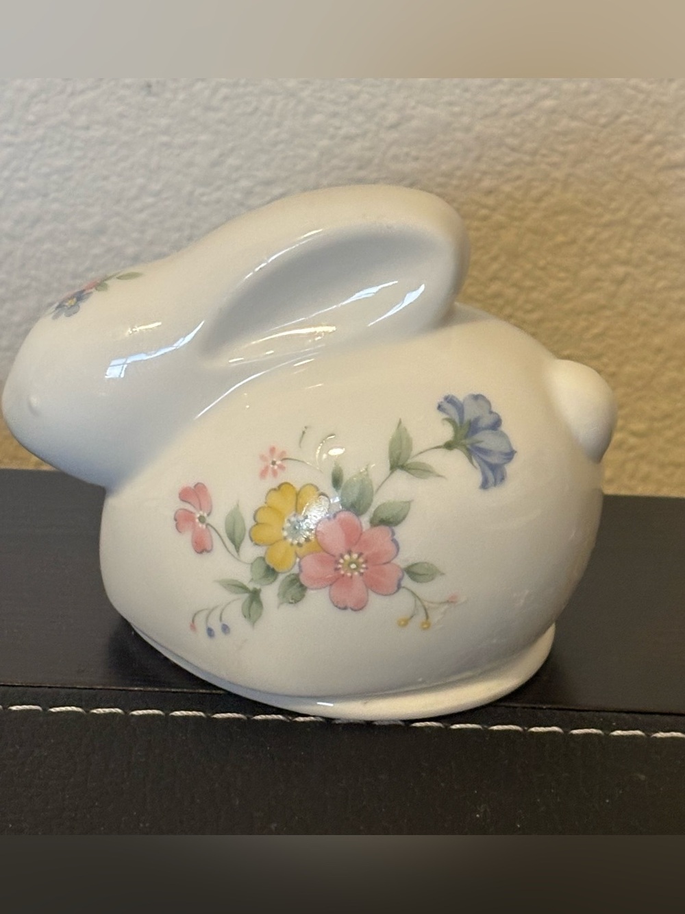 Vintage 1980s Action Japan Porcelain Floral Bunny Rabbit Trinket Box
